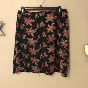 Express black and floral skirt size small